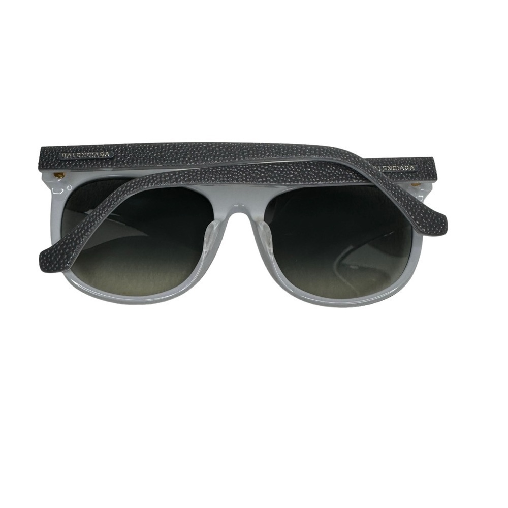 BALENCIAGA Gradient Textured Cat Eye Sunglasses Dark Grey - Picture 10 of 10